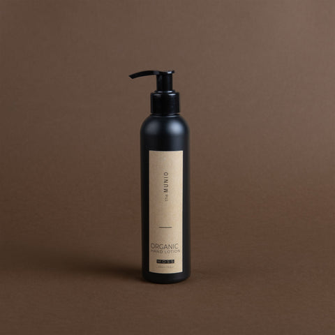 MOSS ORGANIC HAND LOTION IN BLACK BOTTLE 200ML